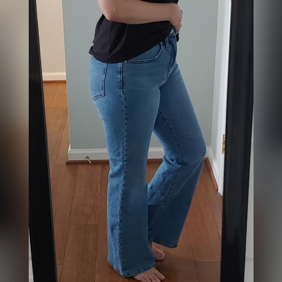 Madewell Perfect Vintage Flare Jean, Tarlow Wash - Picture 2 of 2